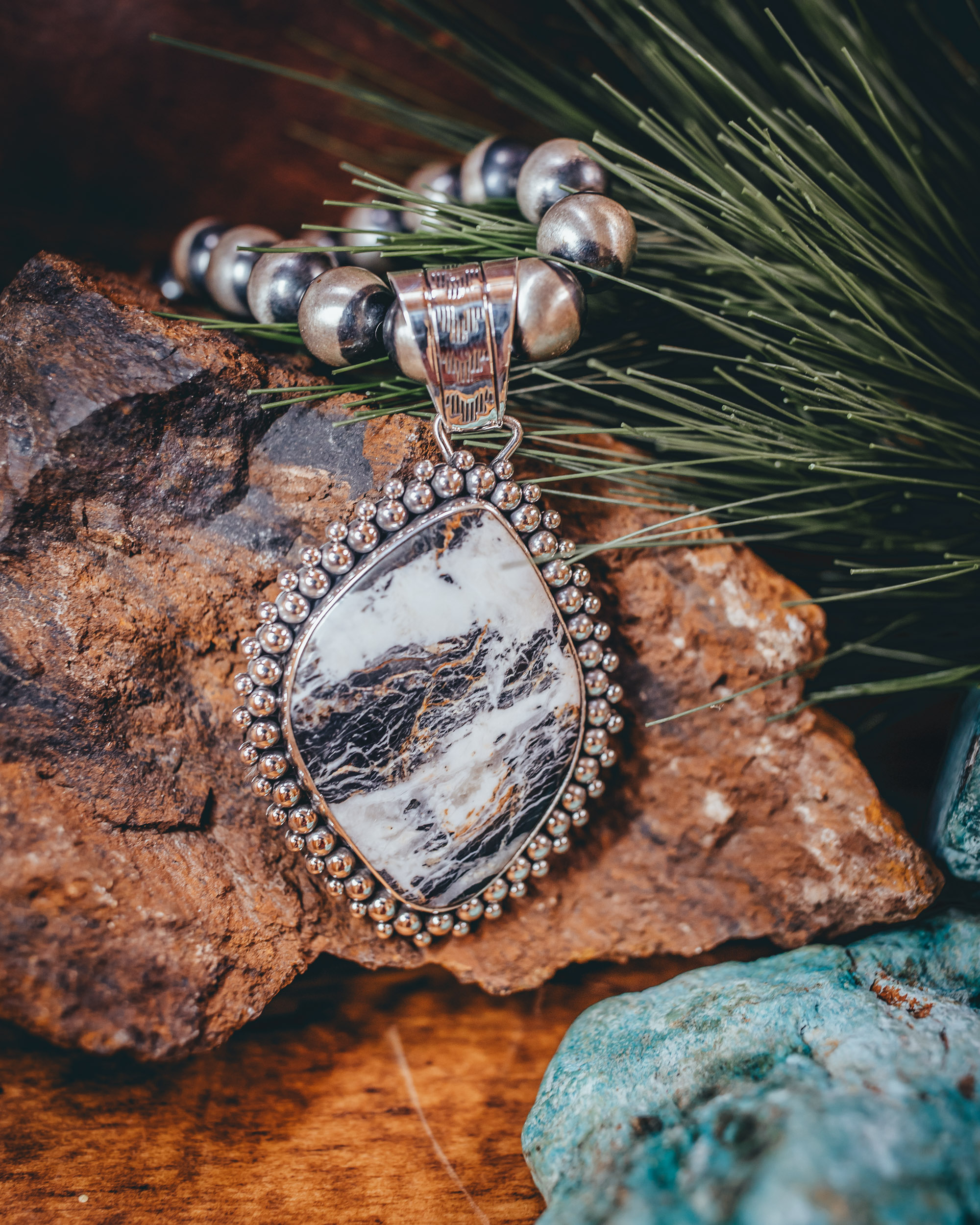 Pendant Sell Native American Jewelry White Buffalo Necklace Native