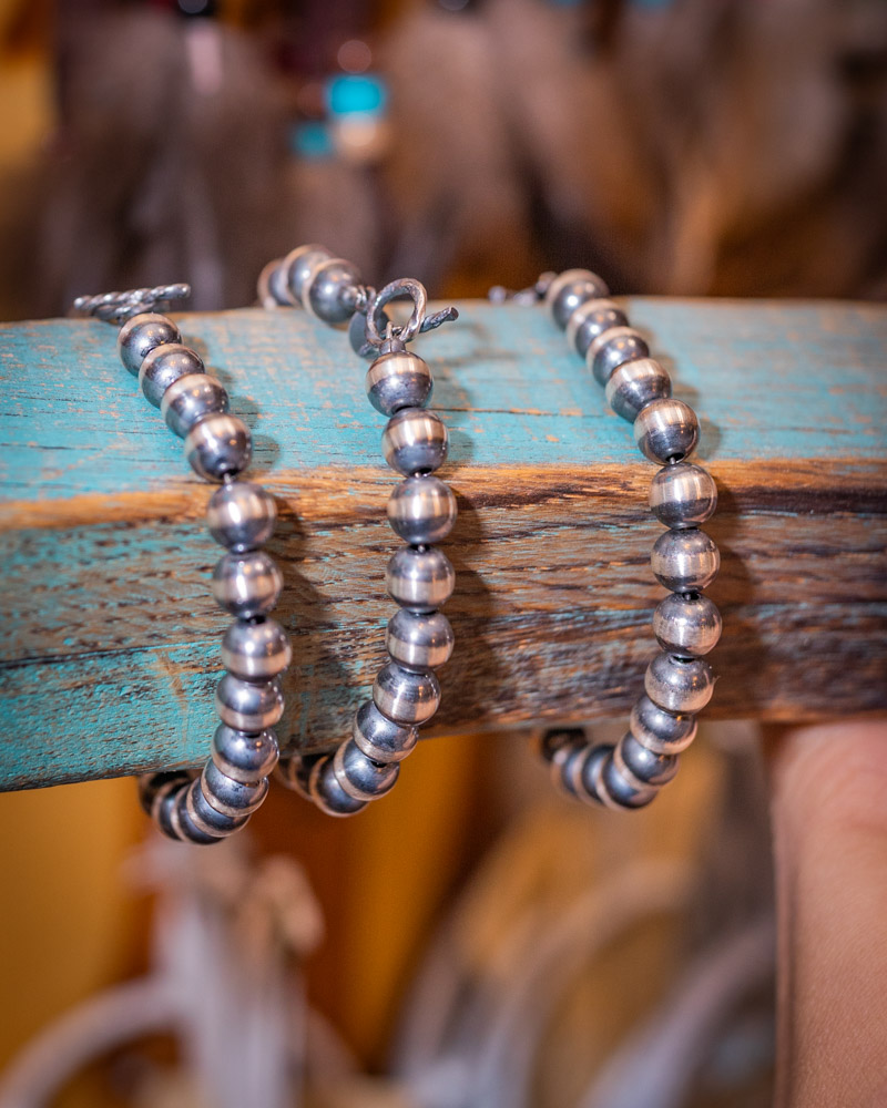 Navajo Pearl Bracelet - Native American Turquoise Jewelry - Dakota