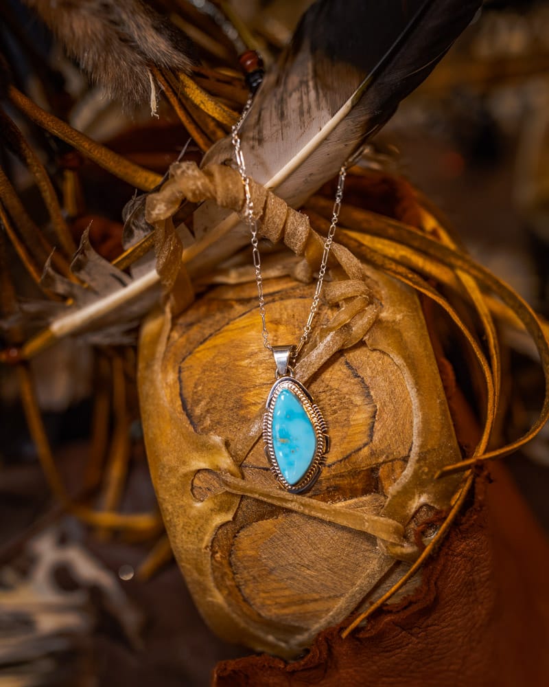 Iconic Native American Navajo Old Kingman Royston Turquoise Sterling Silver Feather Necklace Iconic Native American Navajo Old Kingman Royston Turquoise Sterling Silver Feather Necklace