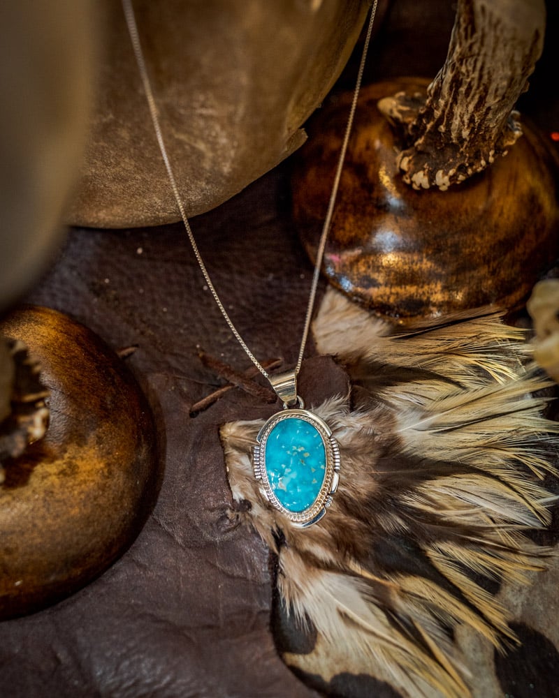 Native American Eye Catching Santo Domingo Spiderweb Turquoise Sterling Silver Necklace Native American Eye Catching Santo Domingo Spiderweb Turquoise Sterling Silver Necklace