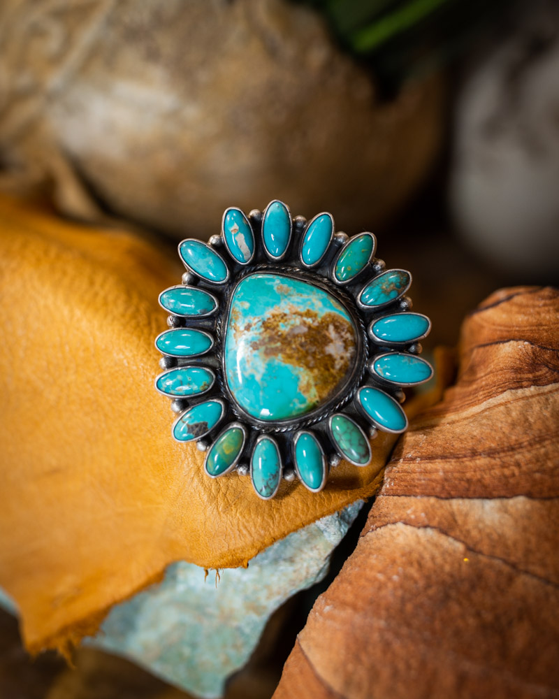 Truly Mind Blowing Gigantic Navajo Pilot Mountain Turquoise Native American Jewelry Silver Bracelet Truly Mind Blowing Gigantic Navajo Pilot Mountain Turquoise Native American Jewelry Silver Bracelet