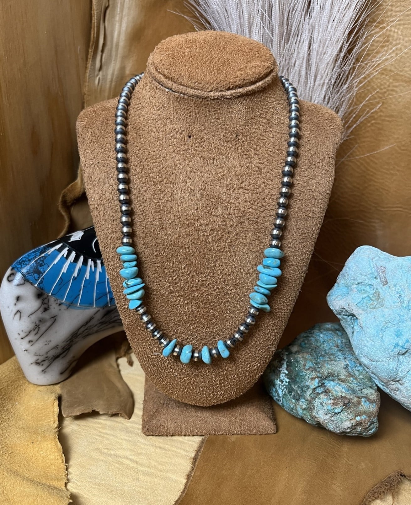 Native American Graduated Turquoise Bead Necklace 31891