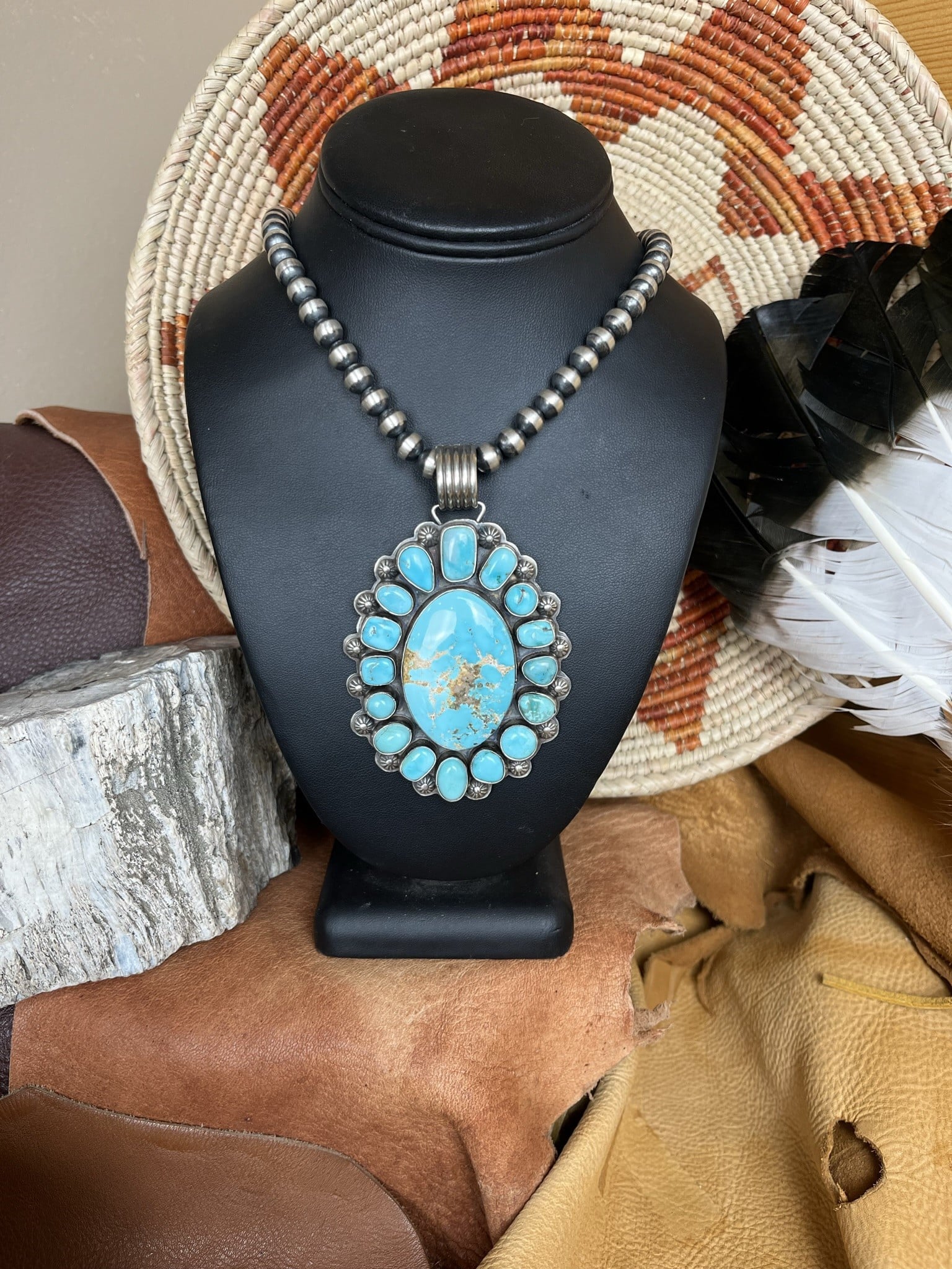 Exceptional Native American Navajo Kingman Turquoise Sterling Silver Feather Necklace