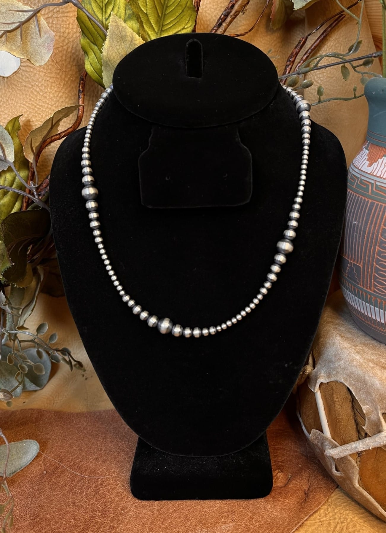 18 IN Graduated Navajo Pearl Necklace
