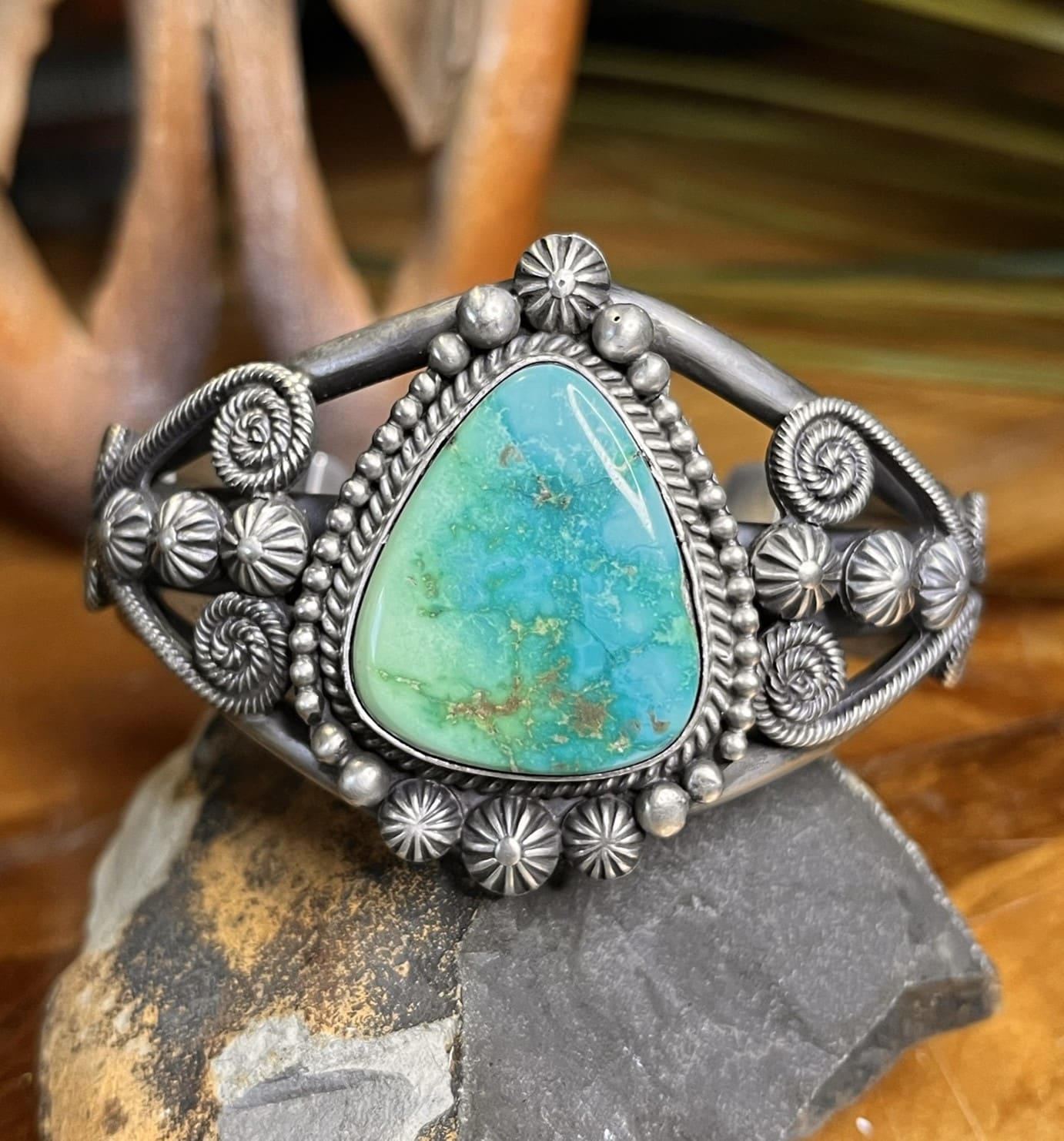 Heavy Coiled Vintage Native American Navajo Triple Blue Turquoise Sterling Silver Bracelet Heavy Coiled Vintage Native American Navajo Triple Blue Turquoise Sterling Silver Bracelet